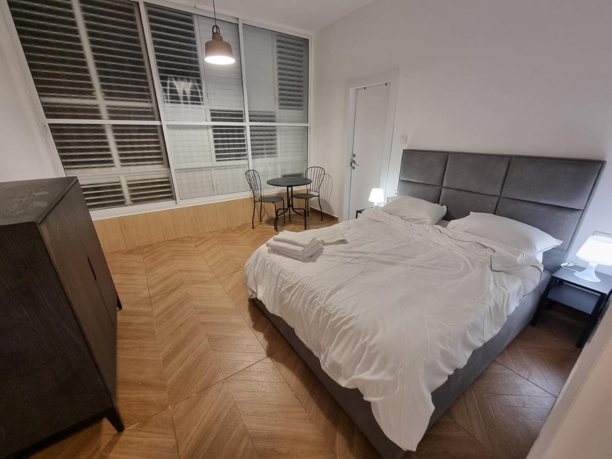 הברון Baron Apartment Rishon Leziyyon Exterior photo